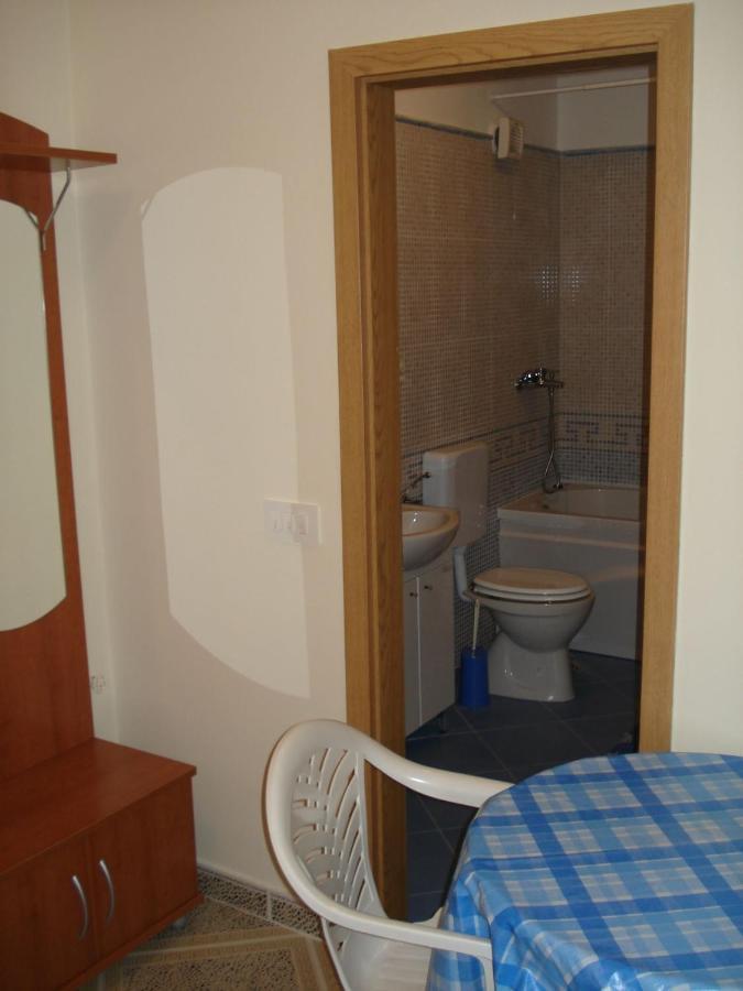 Apartments Villa Angela Krk Town Room photo